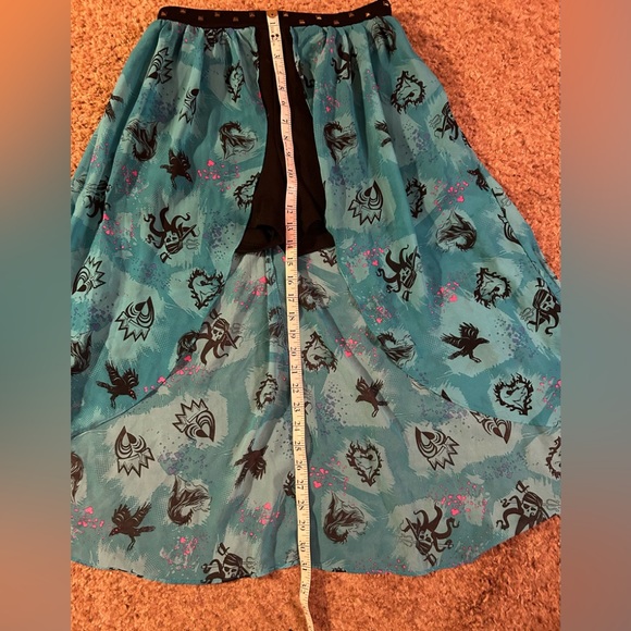 D-Signed Disney Skirt with black overlay Shorts😎 - Picture 4 of 6